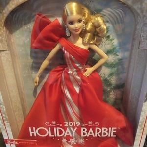 2019 holiday Barbie